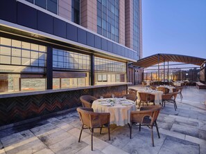 Outdoor dining - Dedeman Sanliurfa (Sanliurfa)