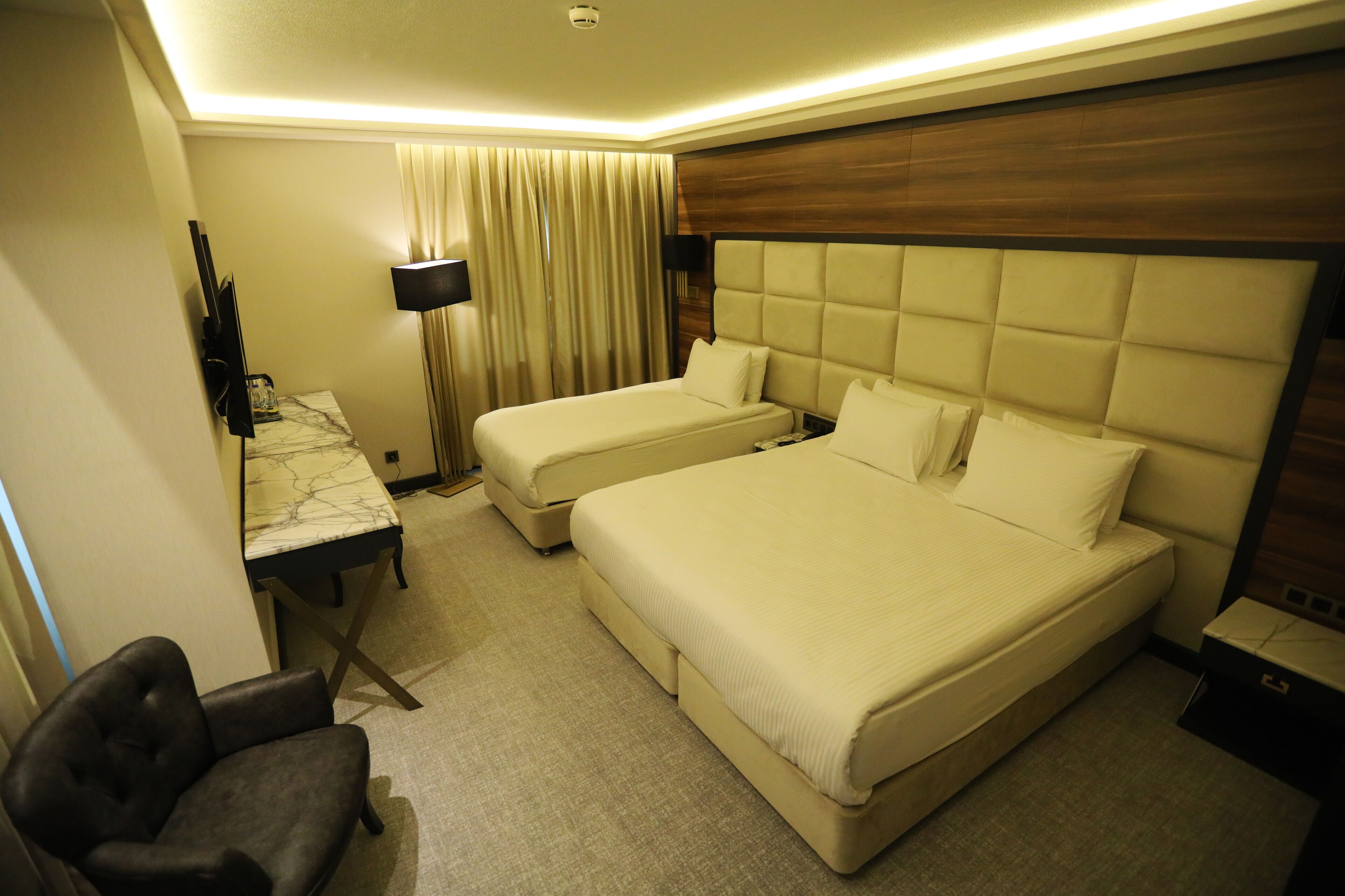 Egyptian cotton sheets, premium bedding, minibar, in-room safe