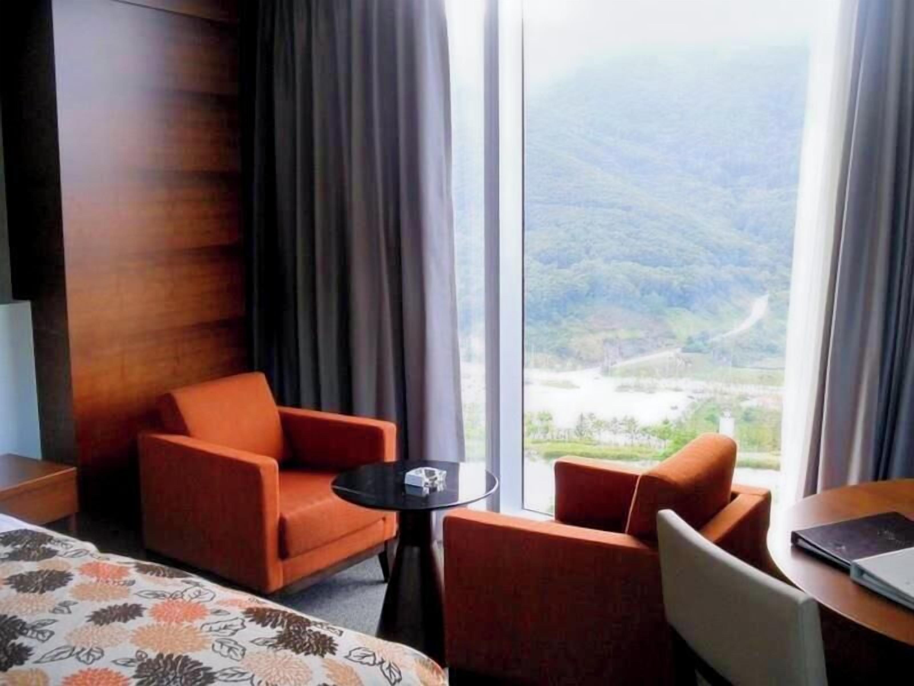 In-room safe, desk, free WiFi, bed sheets