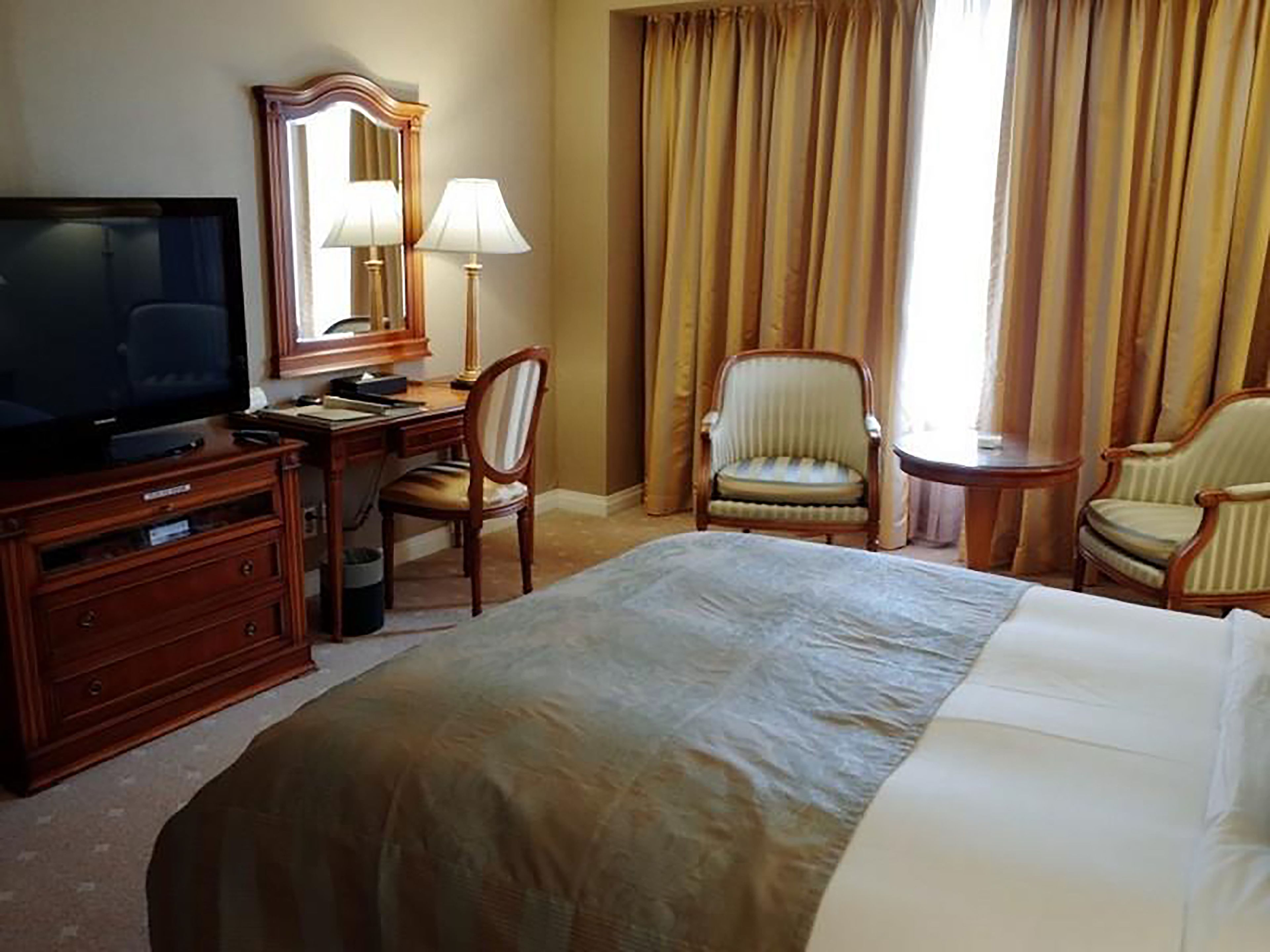 in-room safe, desk, free wifi, bed sheets