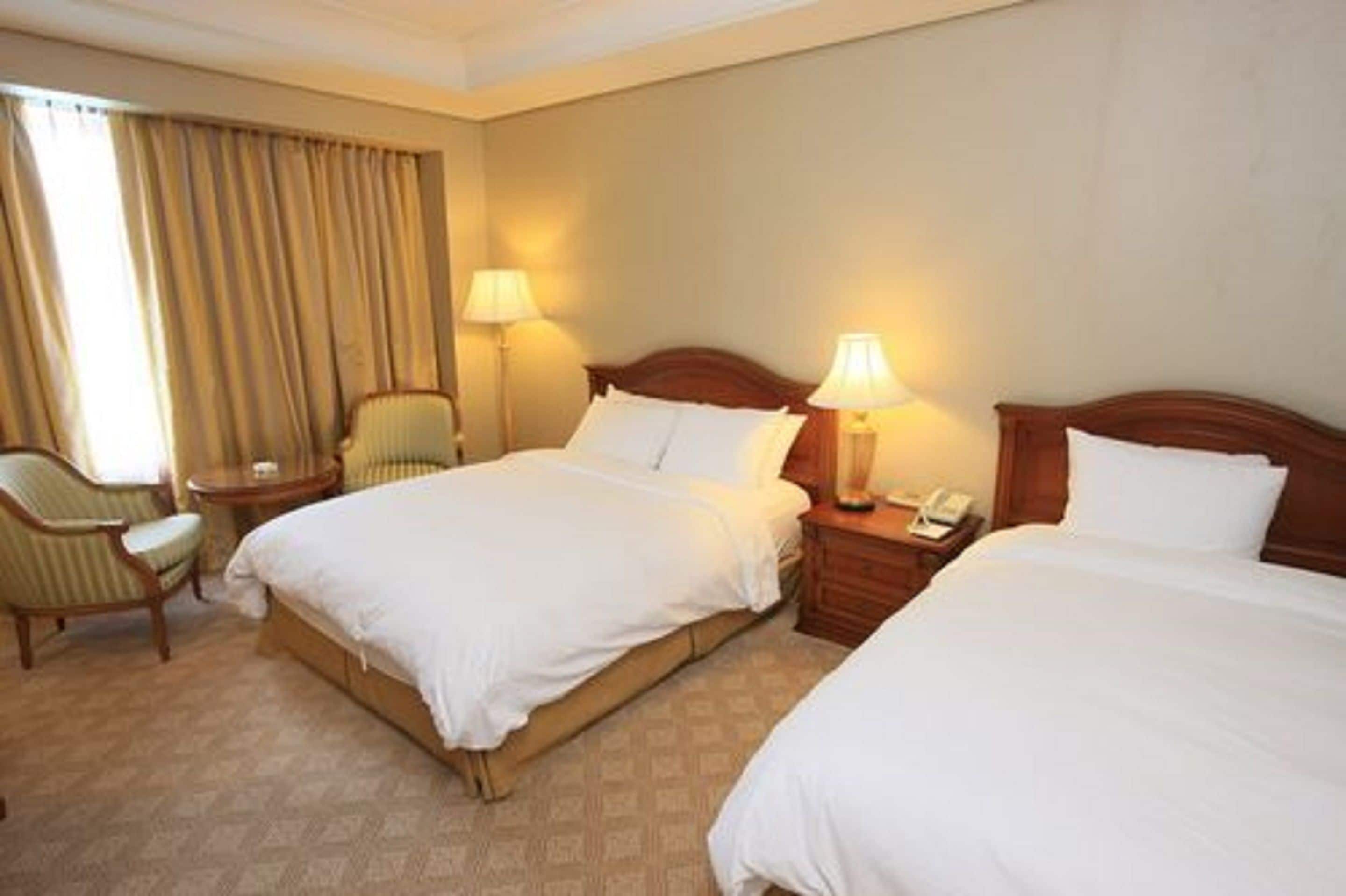 In-room safe, desk, free WiFi, bed sheets