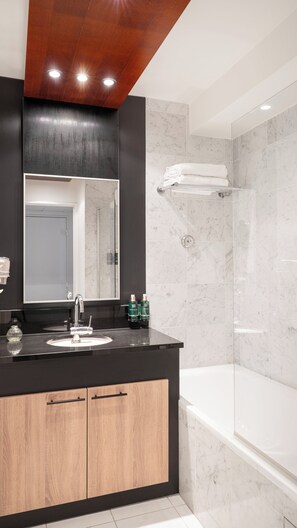 Select Comfort beds, desk, soundproofing, free WiFi - Residhome Val d'Europe (Montevrain)
