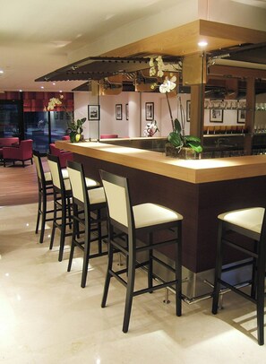 Bar (en el alojamiento)