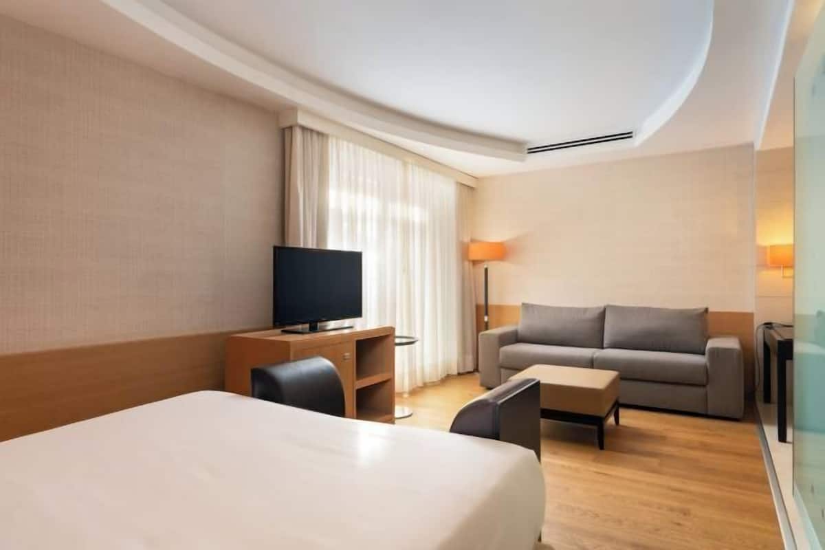 2 bilik tidur, peralatan tempat tidur premium, gebar bulu kapas