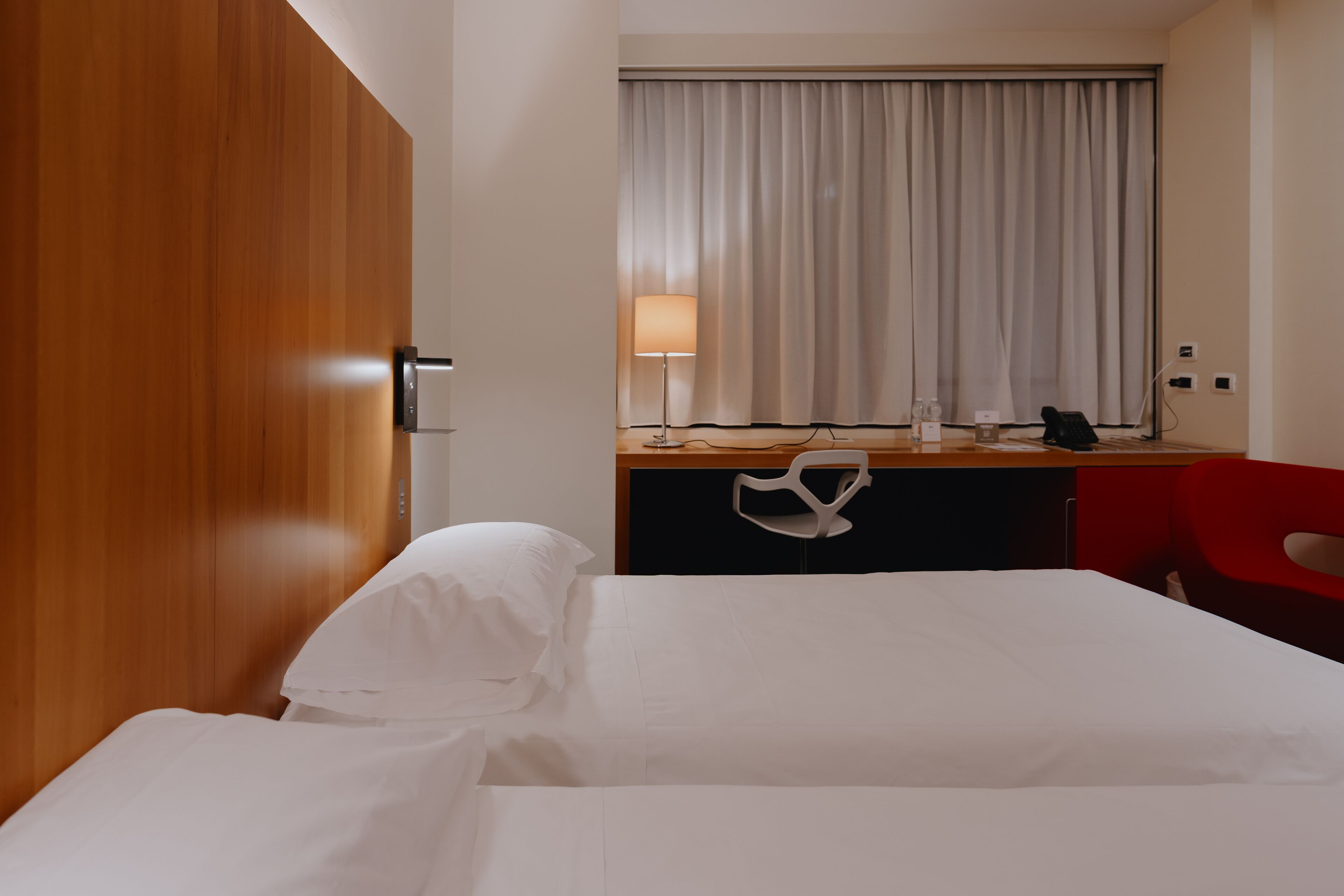 standard double room | 1 bedroom, down duvets, minibar, in-room safe