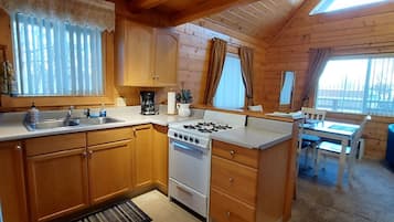 Grande Cabin | Private kitchen | Fridge, microwave, stovetop, coffee/tea maker