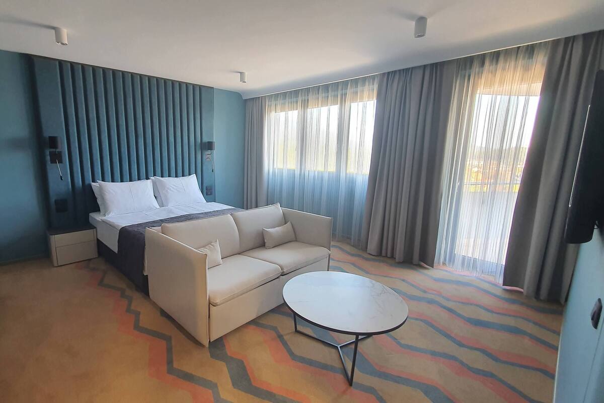 Superior Double Room | Hypo-allergenic bedding, down duvets, in-room safe, desk