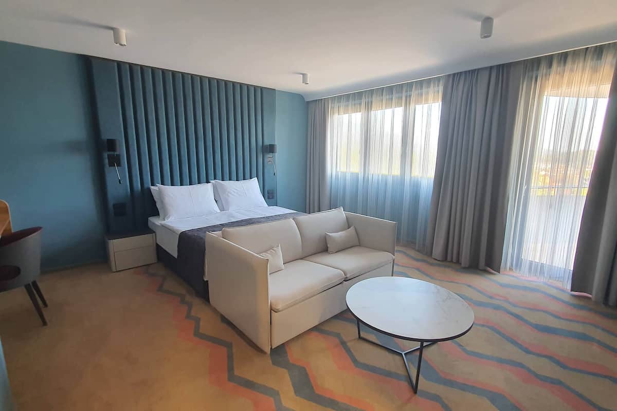 superior double room | 1 bedroom, hypo-allergenic bedding, down duvets, in-room safe