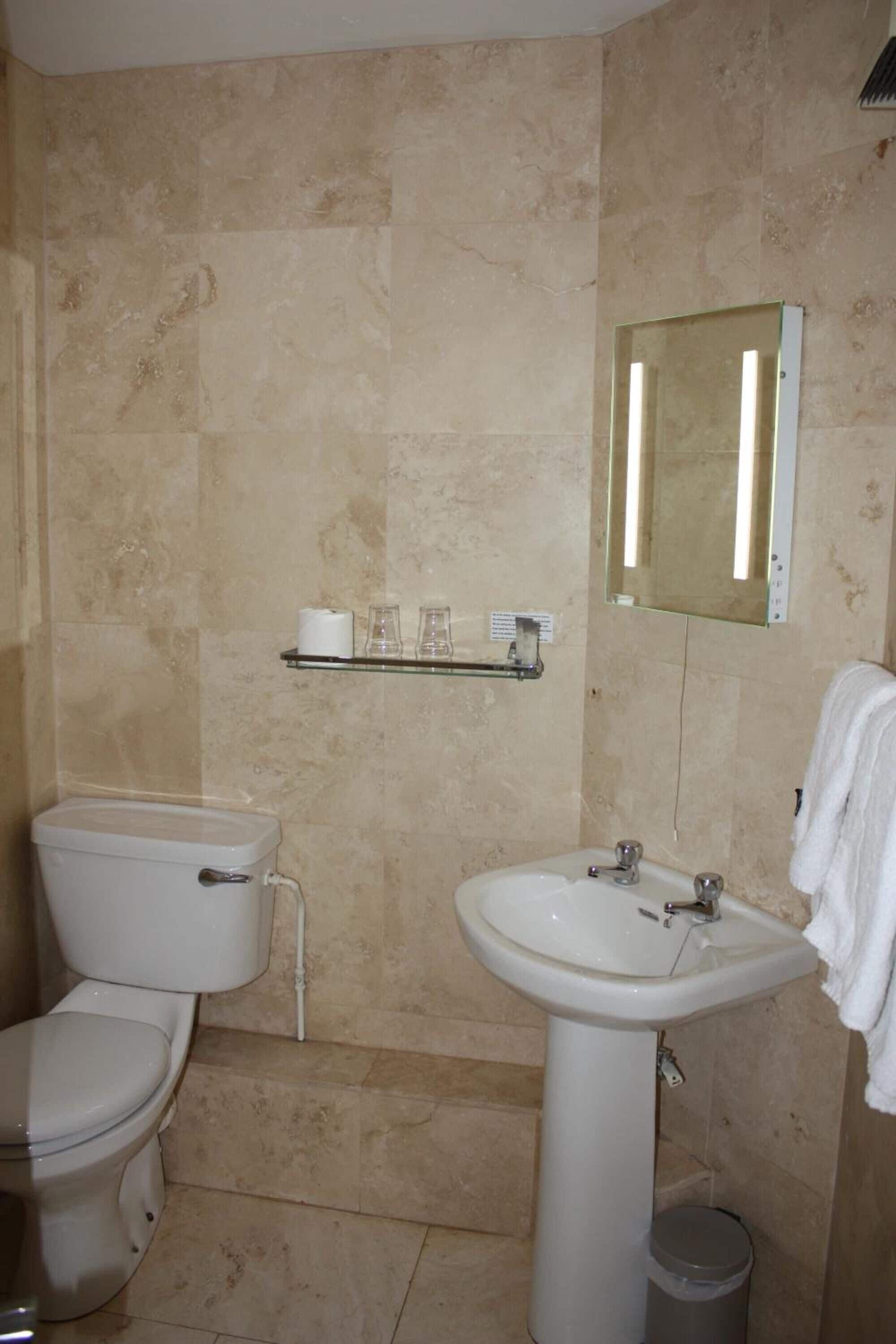 Photo - Jackson Court Hotel