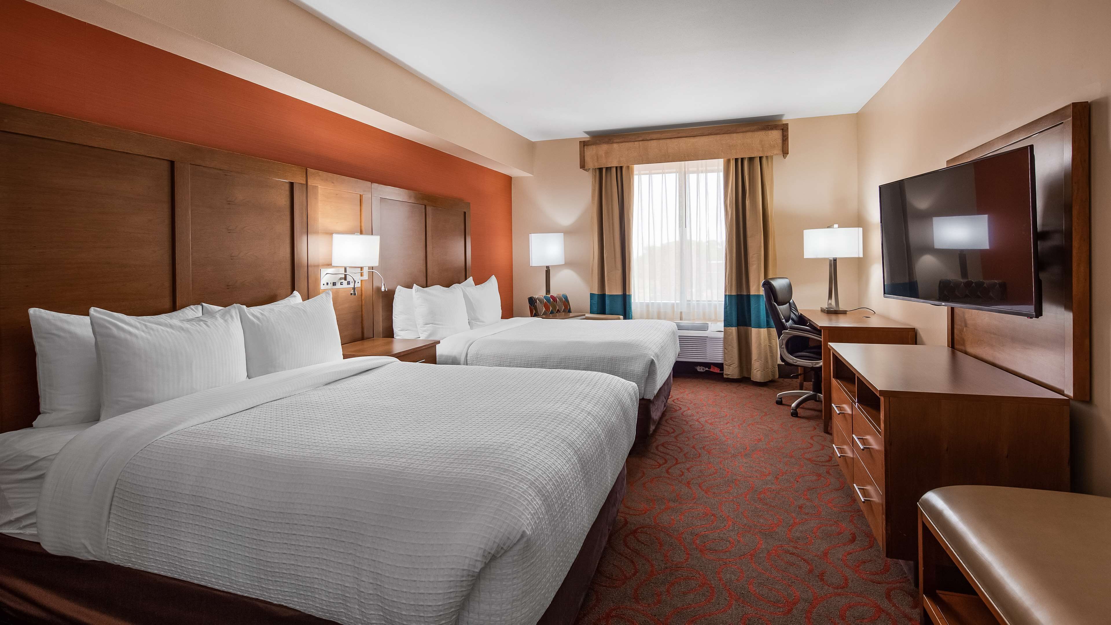 standard room, 2 queen beds, non smoking, refrigerator & microwave | 1 bedroom, pillow-top beds, desk, laptop workspace