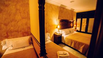 Minibar, in-room safe, desk, iron/ironing board