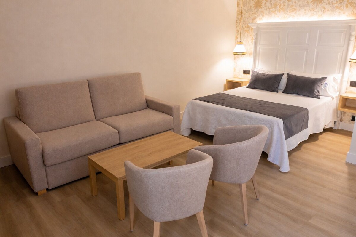 Doppelzimmer (with extra bed)