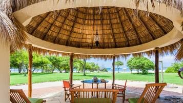 Superior Bungalow, 2 Bedrooms, Beachfront (With Fan Bungalow de 2 dormitorios) | View from property