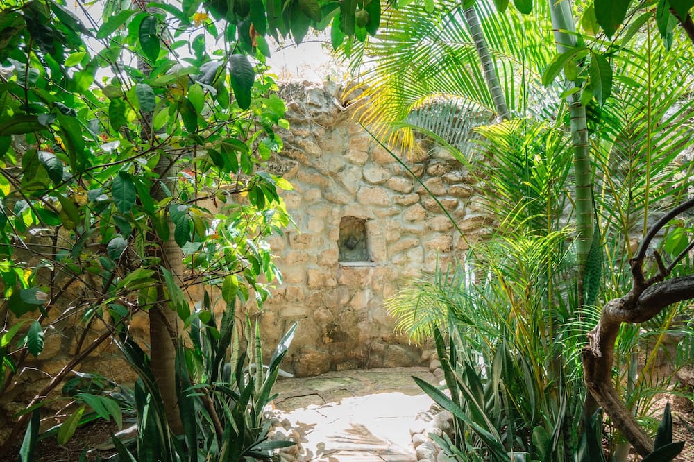 Hotel Punta Teonoste Boutique Beachfront Resort