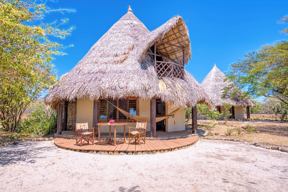 Photo of Hotel Punta Teonoste