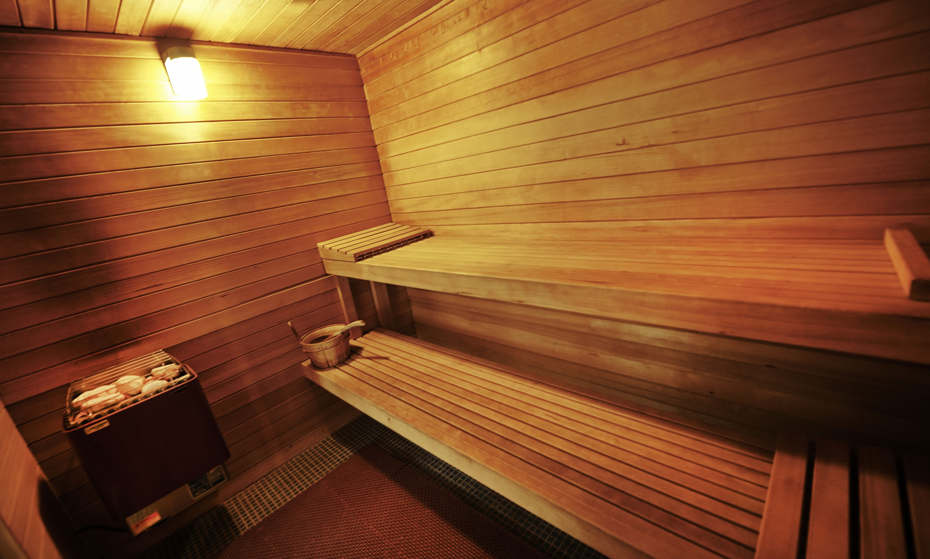 sauna, turkish bath/hammam, body treatments, body scrubs, facials