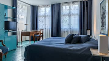 Habitación estándar con 1 cama matrimonial o 2 individuales, 1 habitación, para no fumadores | Ropa de cama hipoalergénica y minibar