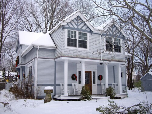 Isaiah Jones Homestead Bed & Breakfast