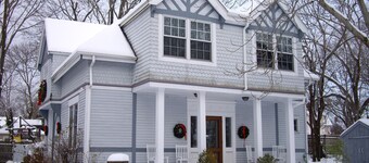 Isaiah Jones Homestead Bed & Breakfast