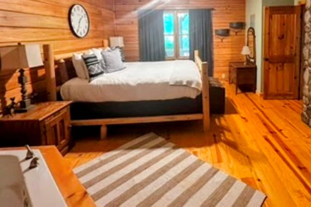 Honeymoon Cabin, 1 Bedroom | AccĂšs au Wi-Fi (inclus), literie fournie