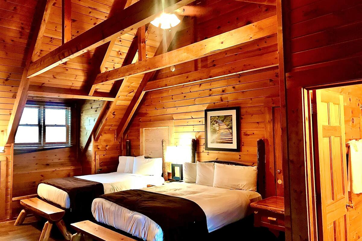 double room, 2 queen beds, balcony, mountain view | free wifi, bed sheets