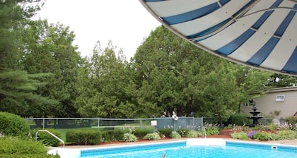 T-Bird Motor Inn