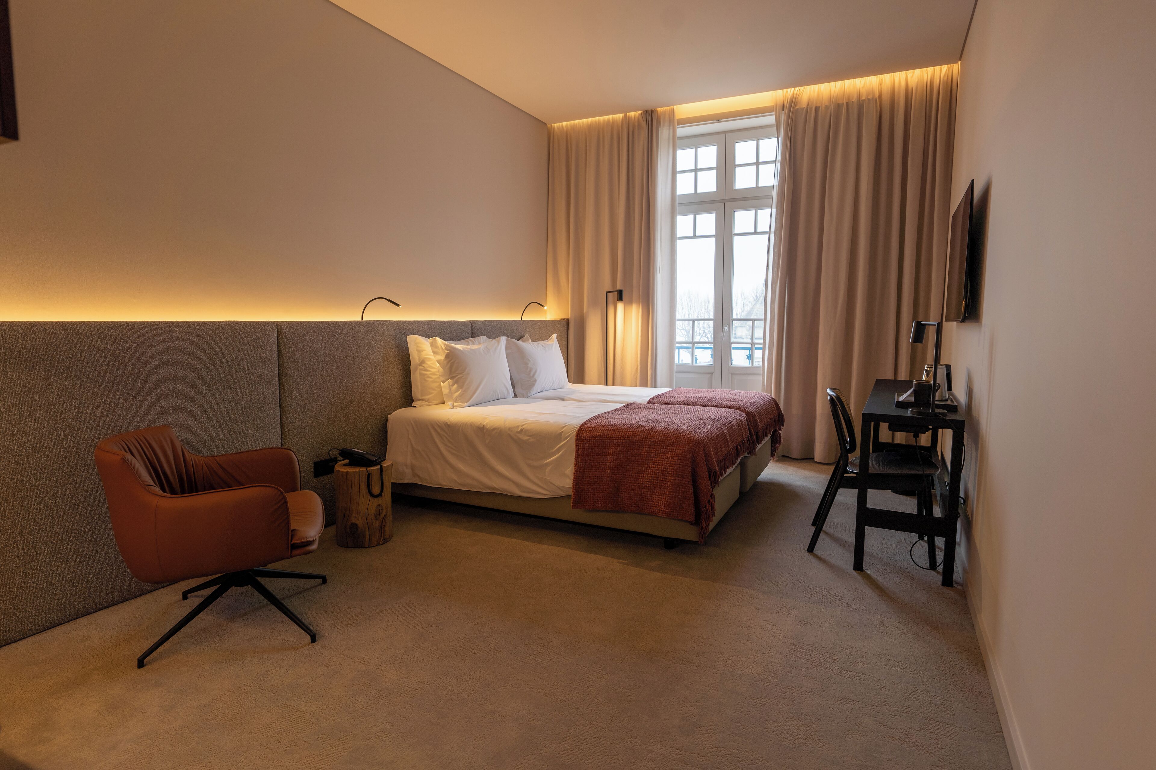 Minibar, caja de seguridad en la habitación, escritorio y wifi gratis 