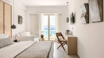 Deluxe Room | Premium bedding, minibar, in-room safe, individually decorated