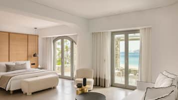 Superior Suite | Premium bedding, minibar, in-room safe, individually decorated