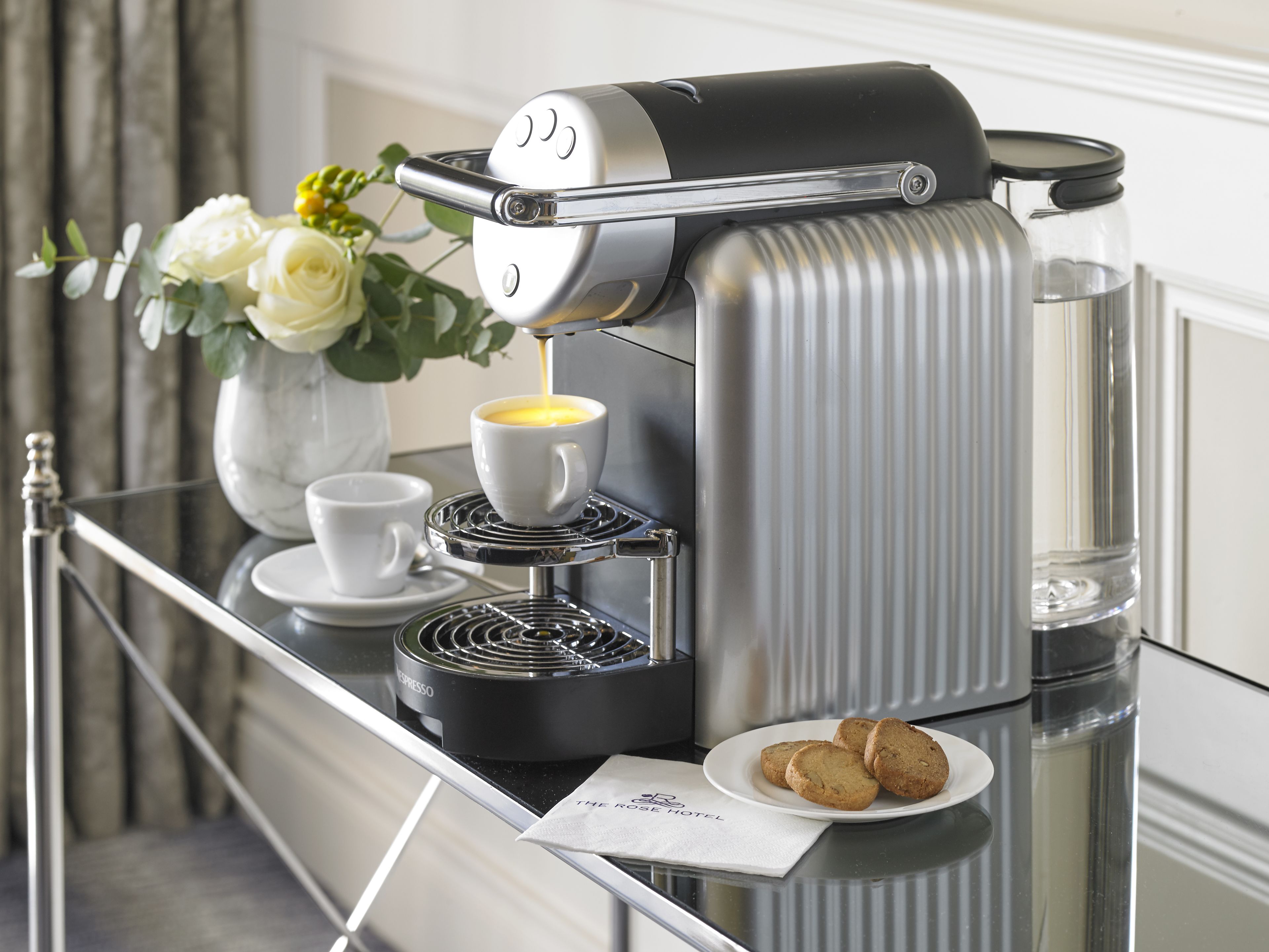 deluxe double room | coffee and/or coffee maker
