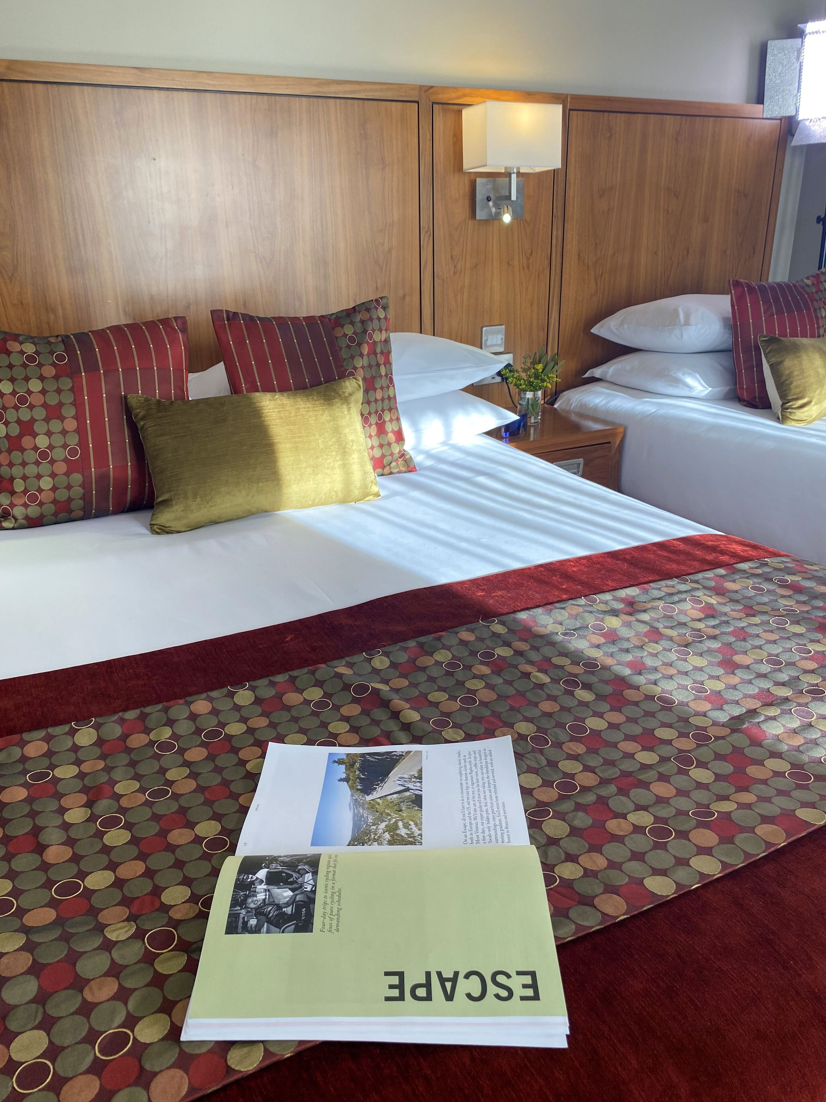 classic twin room | 1 bedroom, in-room safe, desk, blackout curtains