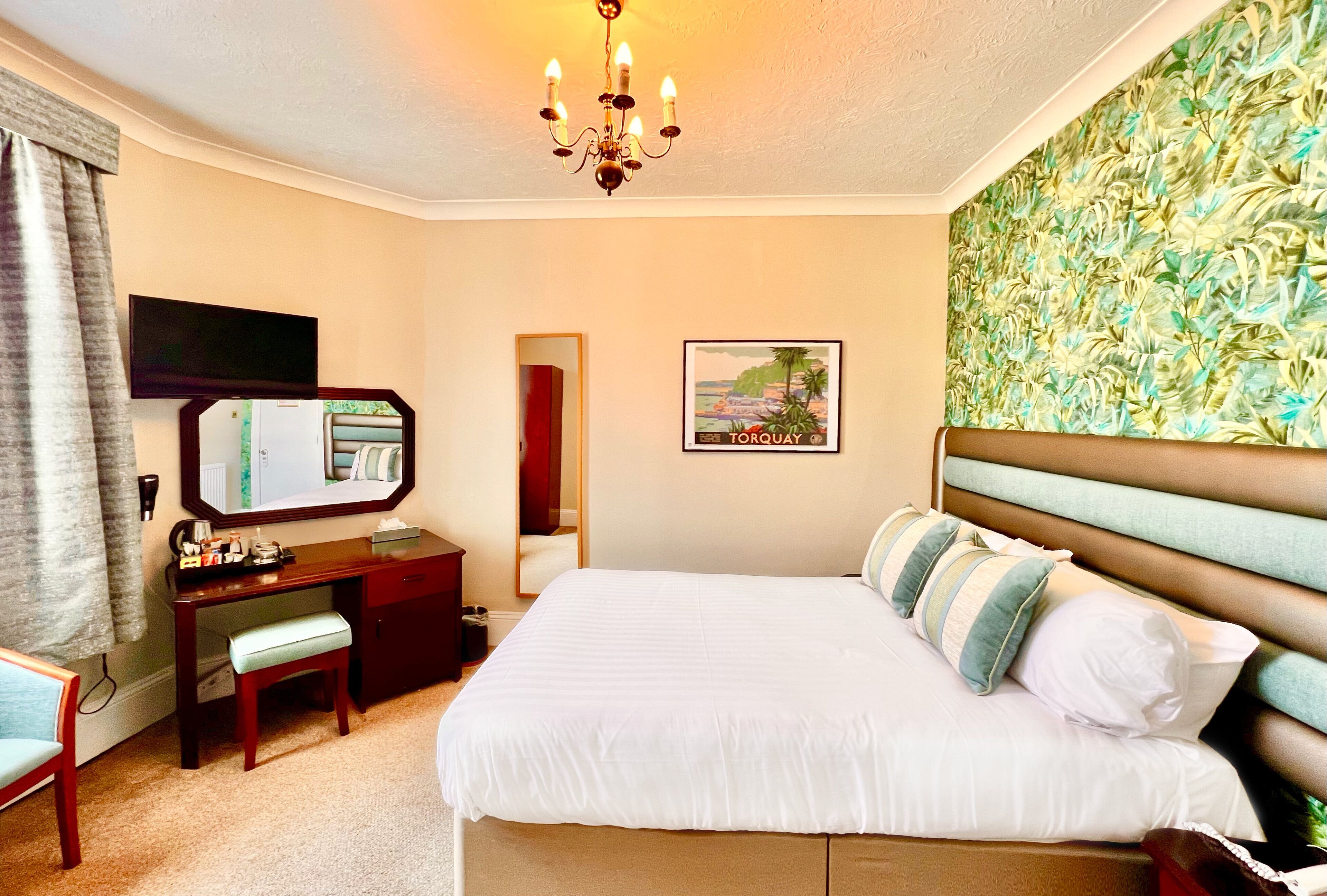 Décoration personnalisée, ameublement personnalisé, bureau