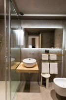 Premium Double Room | Bathroom | Combined shower/tub, free toiletries, hair dryer, bidet