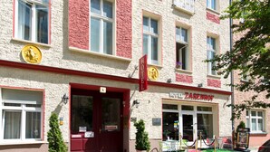 Unclassified image, 3 of 30, button - Zarenhof (Berlin)
