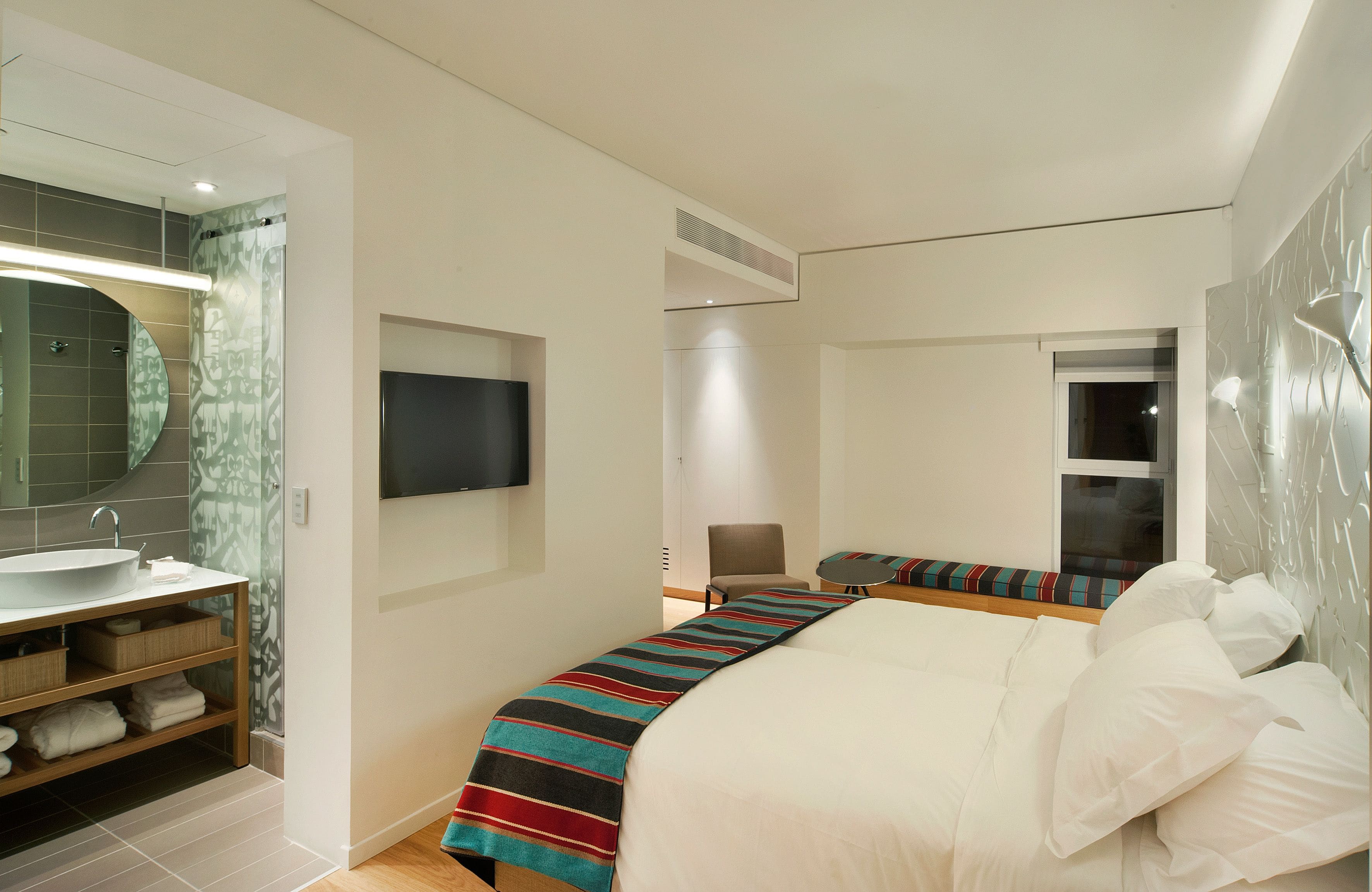 deluxe room | living area | led tv