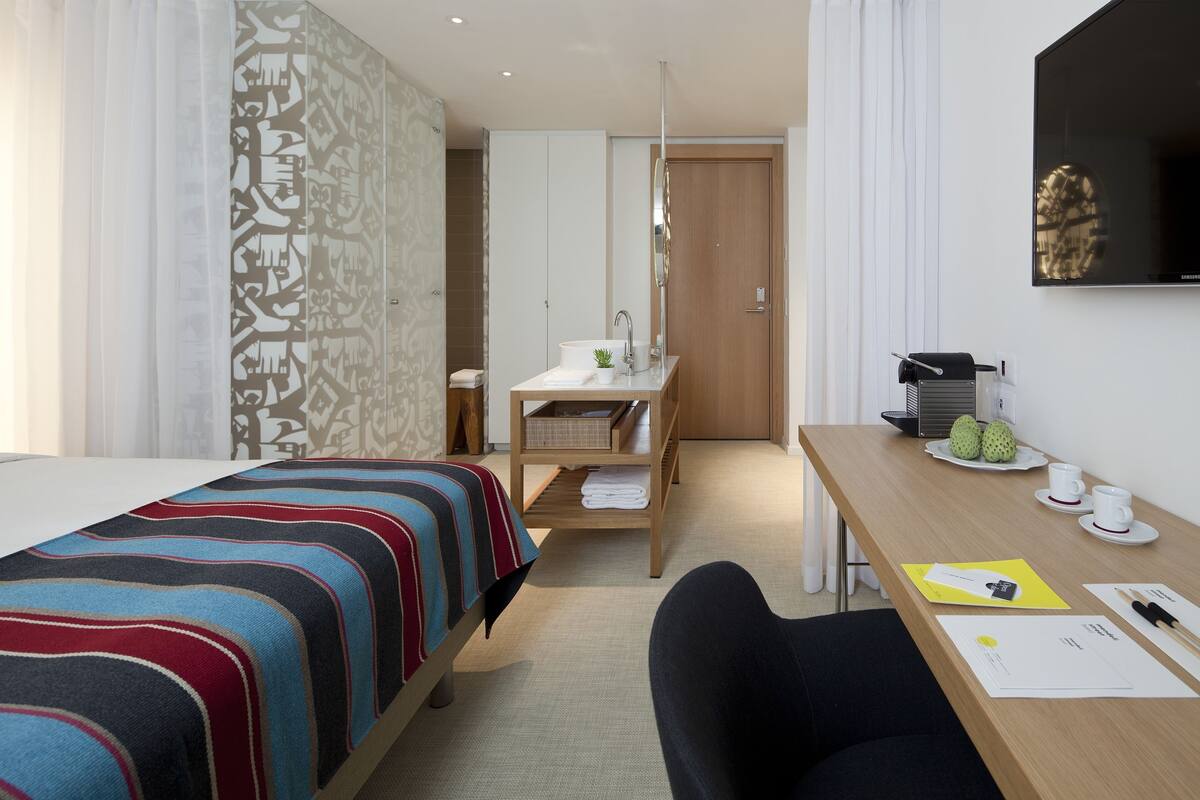 Minibar, in-room safe, soundproofing, iron/ironing board