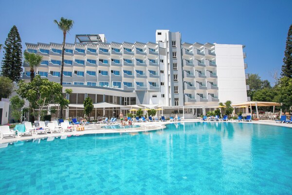 Papouis Protaras Hotel - Famagusta