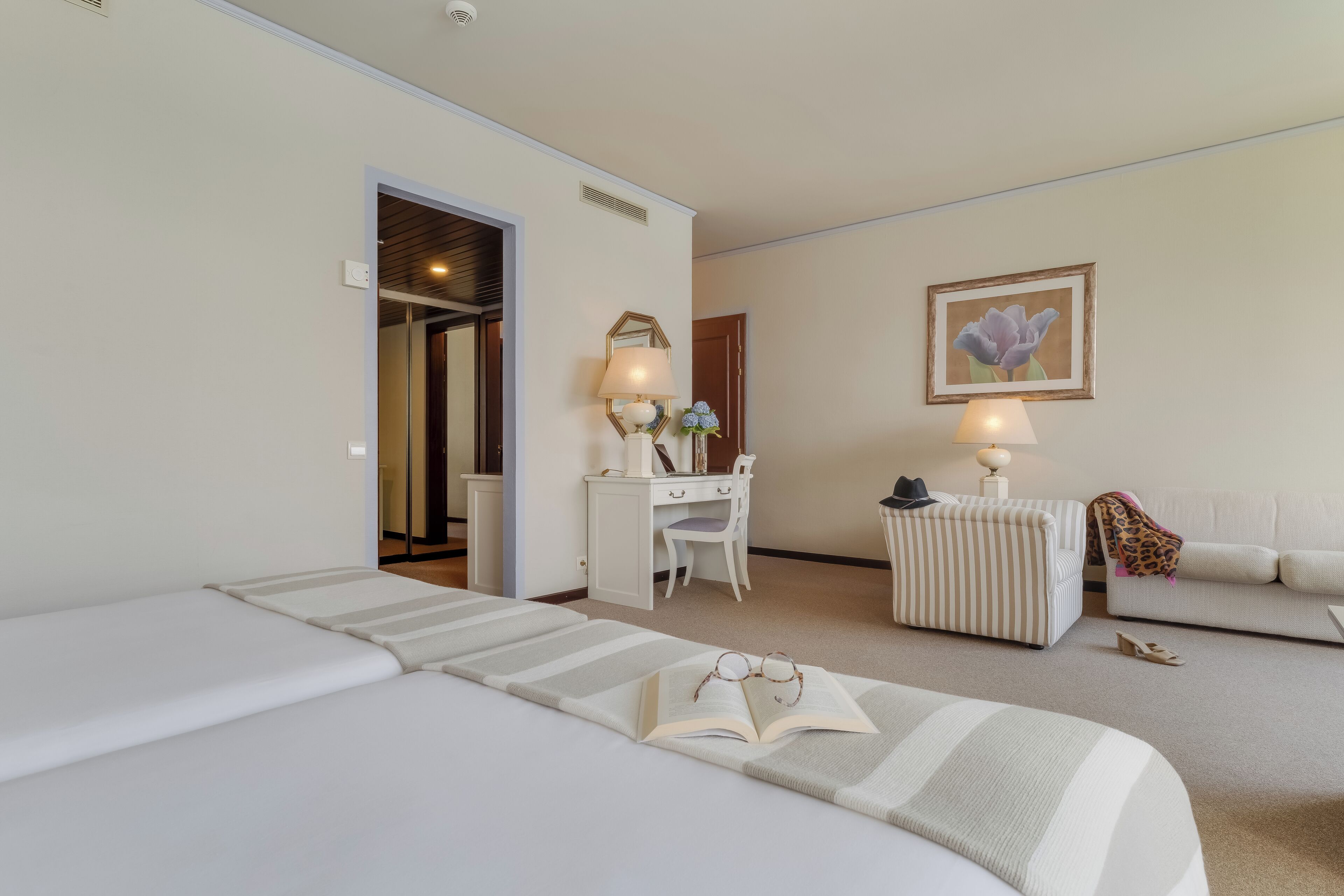 junior suite, sea view | minibar, blackout curtains, free wifi, bed sheets