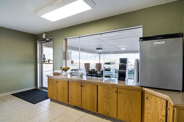 Free continental breakfast