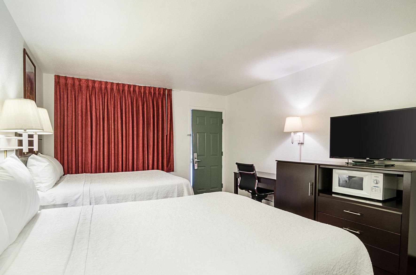 Desk, iron/ironing board, free WiFi, bed sheets