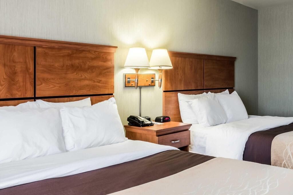 Iron/ironing board, free WiFi, bed sheets, alarm clocks