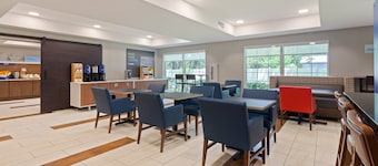 Holiday Inn Express and Suites Jacksonville East by IHG