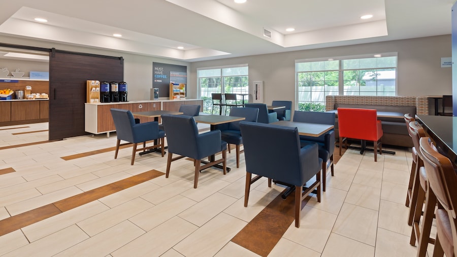 Holiday Inn Express and Suites Jacksonville East by IHG