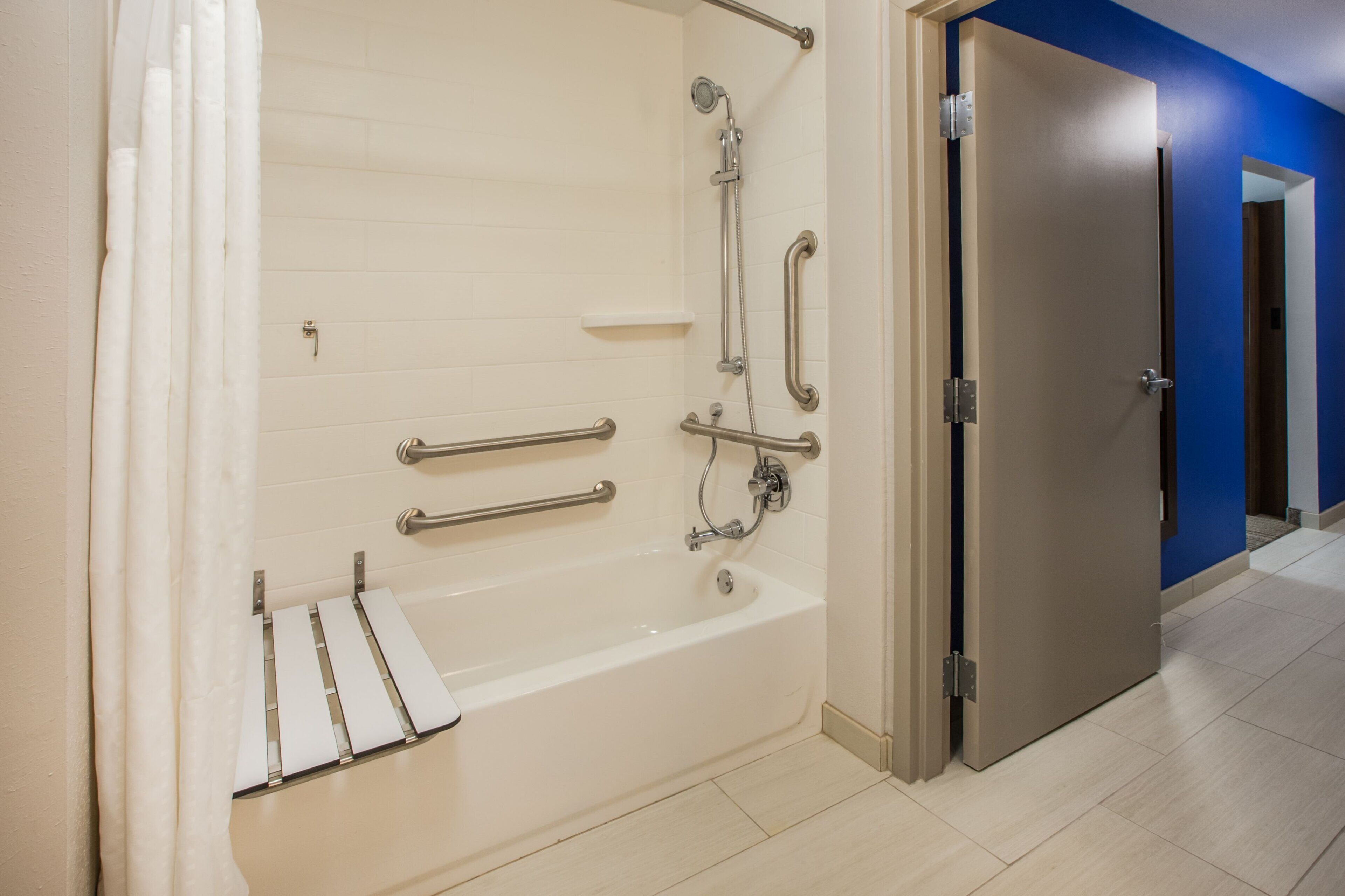 Photo - Holiday Inn Express Jacksonville East, An Ihg