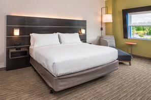 Premium bedding, pillow-top beds, in-room safe, desk - Holiday Inn Express and Suites Jacksonville East by IHG (Jacksonville)