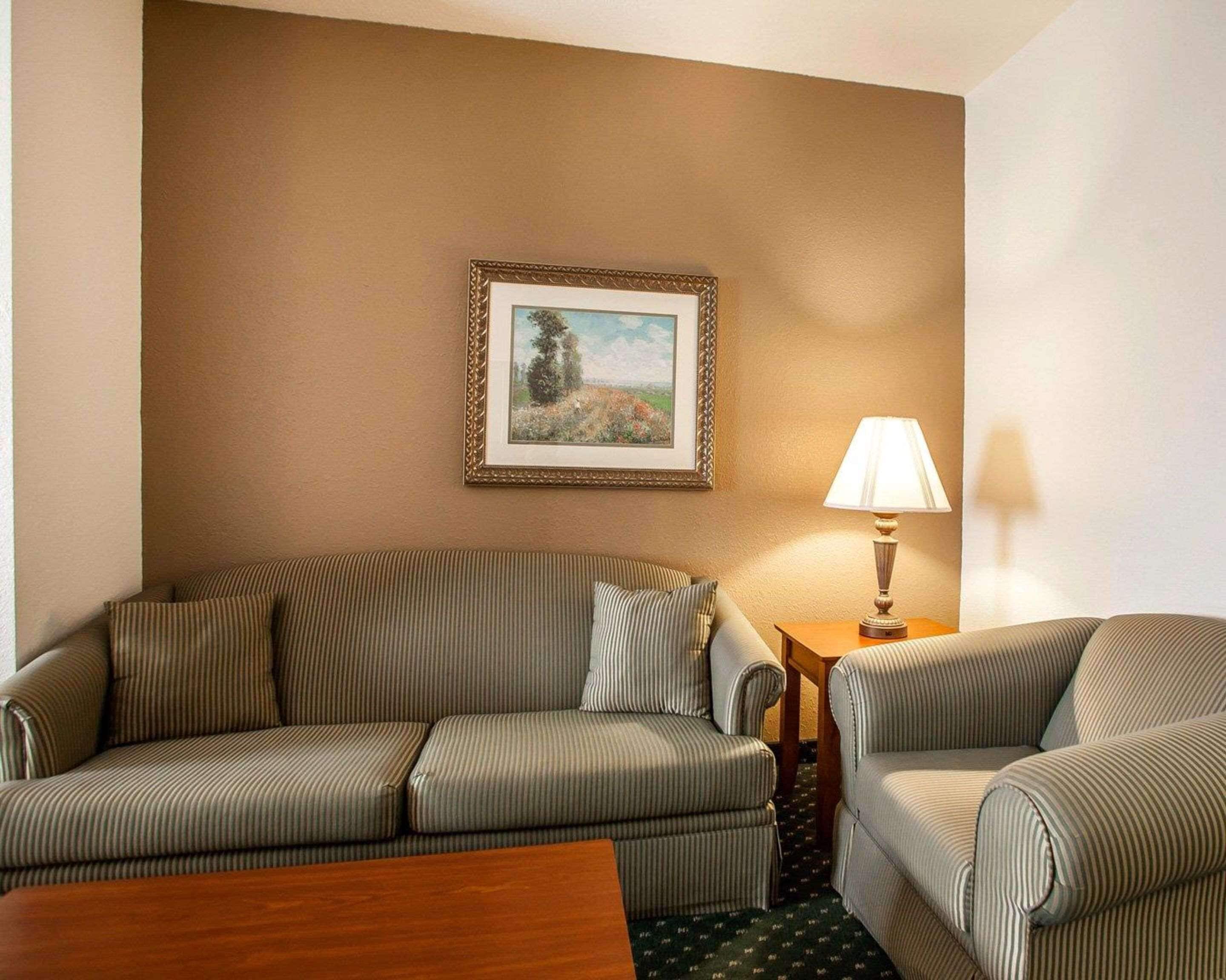 desk, blackout curtains, iron/ironing board, free wifi