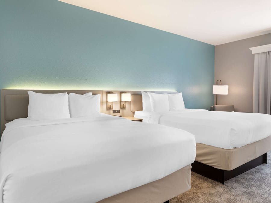 Standard Room, 2 Queen Beds, Non Smoking