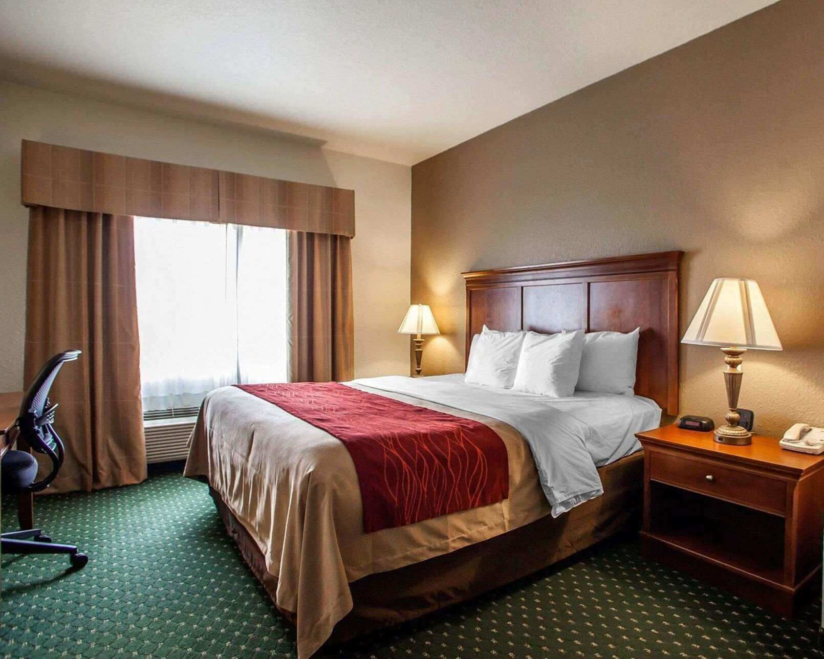 Desk, blackout drapes, iron/ironing board, free WiFi
