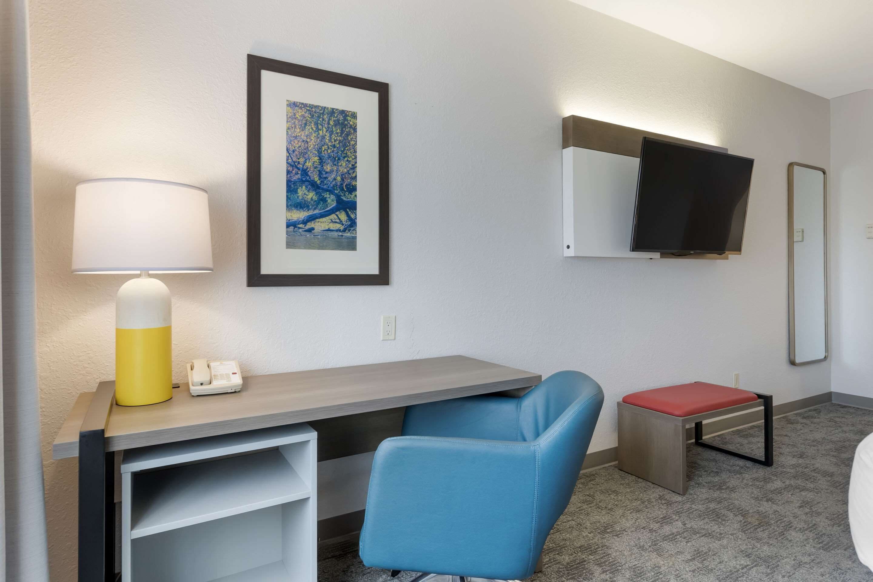 standard room, 2 queen beds, non smoking | desk, blackout curtains, iron/ironing board, free wifi