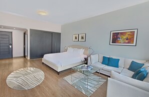 Premium King or Twin City or Sea View